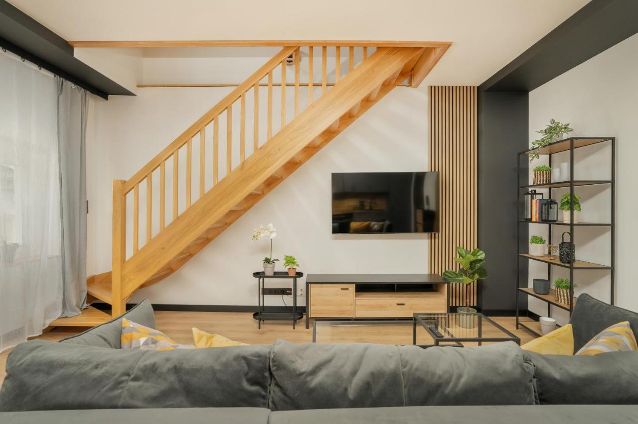 Komeda Apartment Hidden In Poznan Old Town By Noclegi Renters Poznań Exterior foto